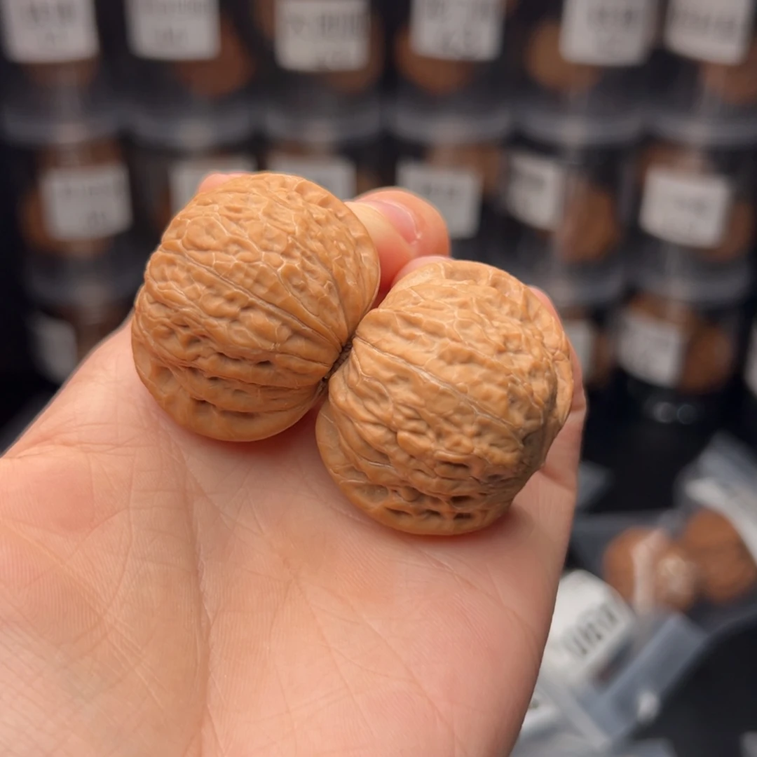 文玩核桃吊坠洪*?铁锤