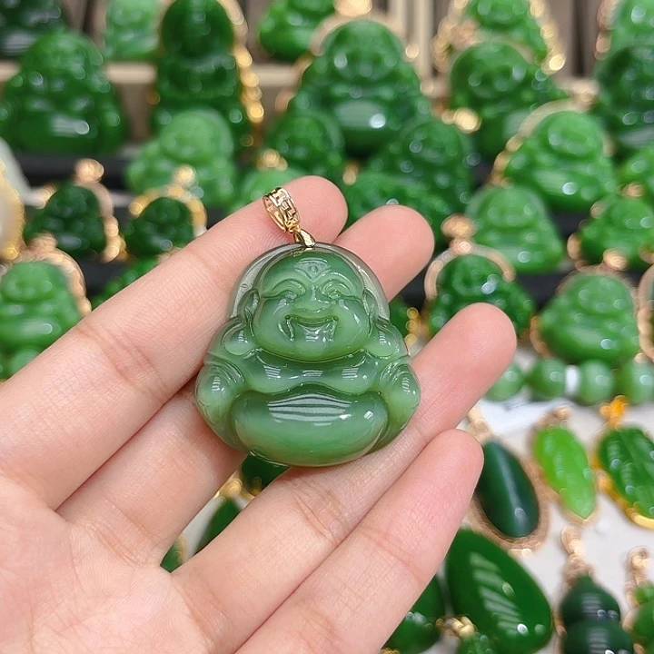 和田玉（碧玉）颈饰18K金镶嵌