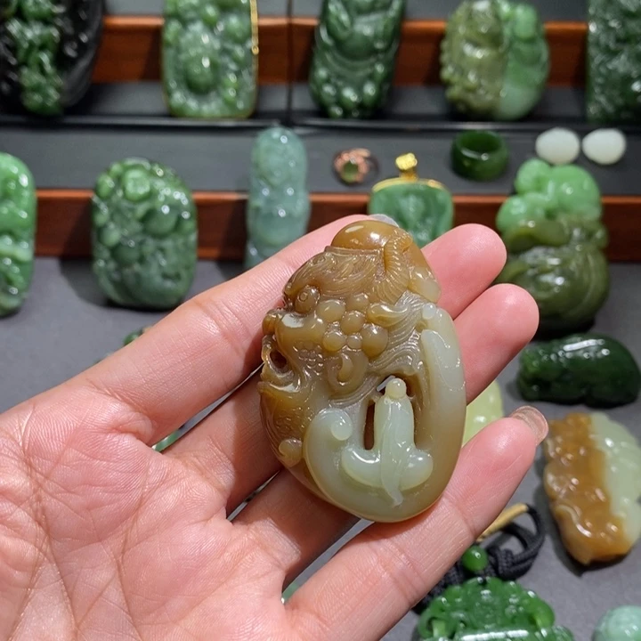 未镶嵌和田玉挂件