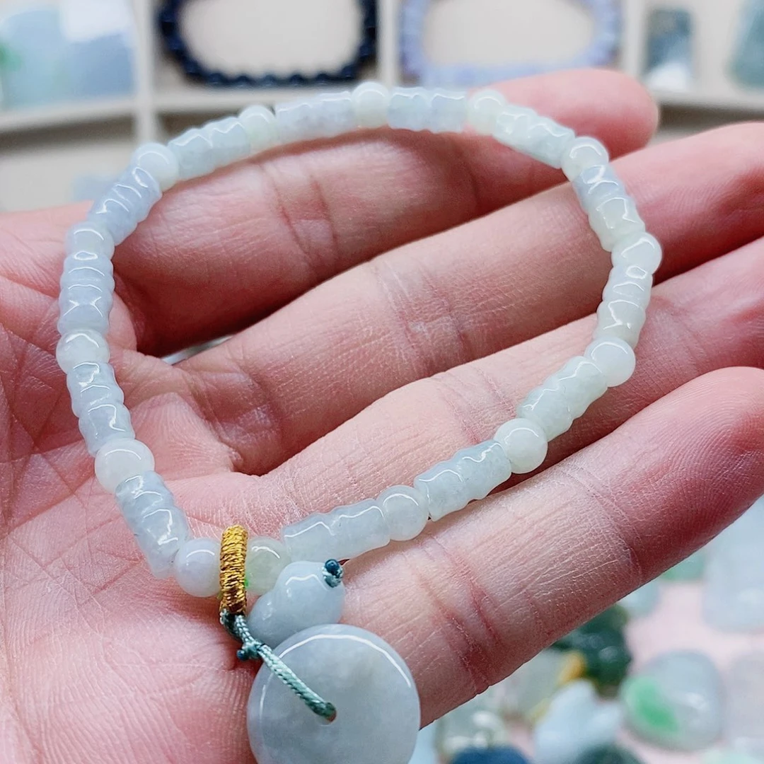 吊坠(不含链)未镶嵌翡翠天然