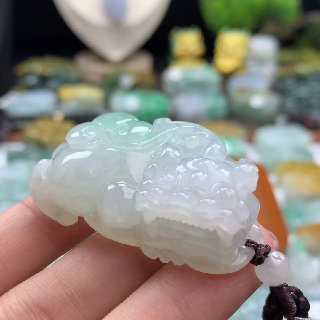 翡翠未镶嵌颈饰貔貅06