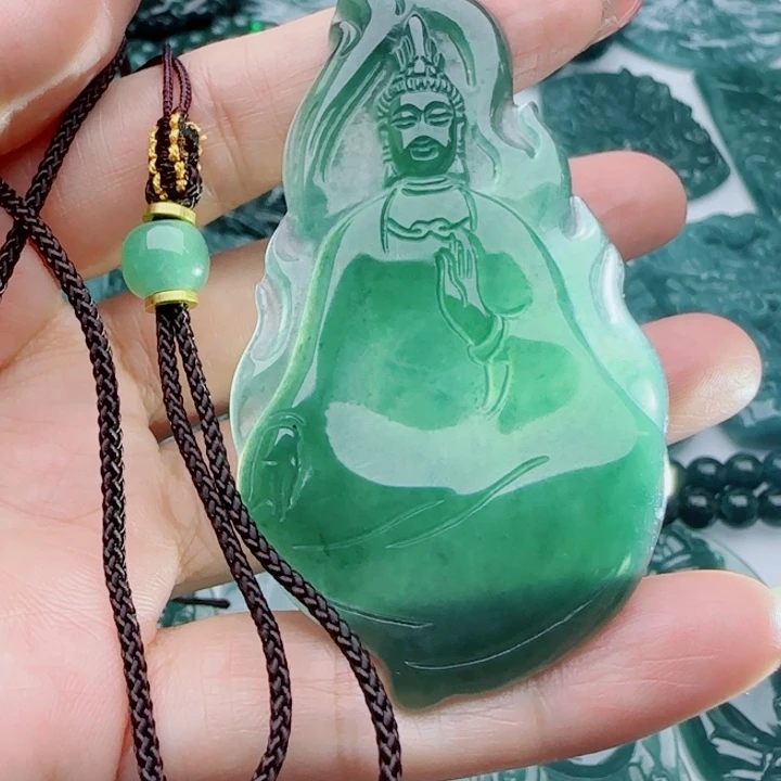 翡翠未镶嵌颈饰多样性发货天然A货翡翠