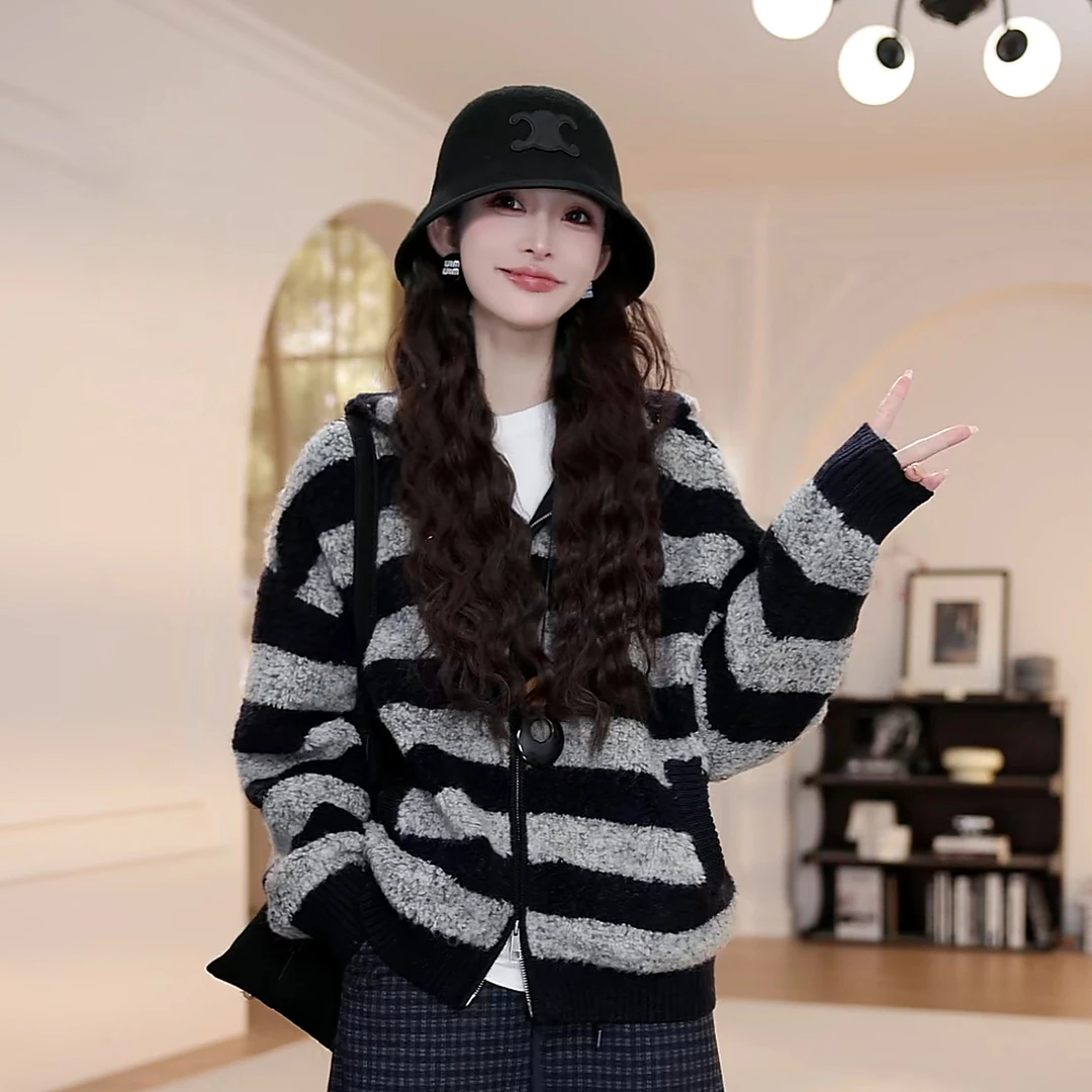 【YY·studio】藏蓝条纹连帽毛衣女秋季新款百搭长袖针织衫开衫9048