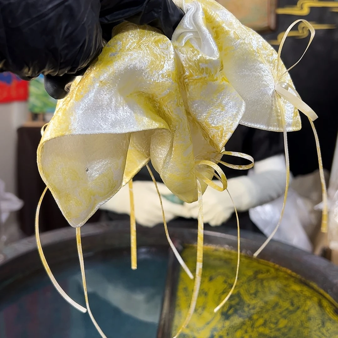 056丝带方巾发圈碎金金