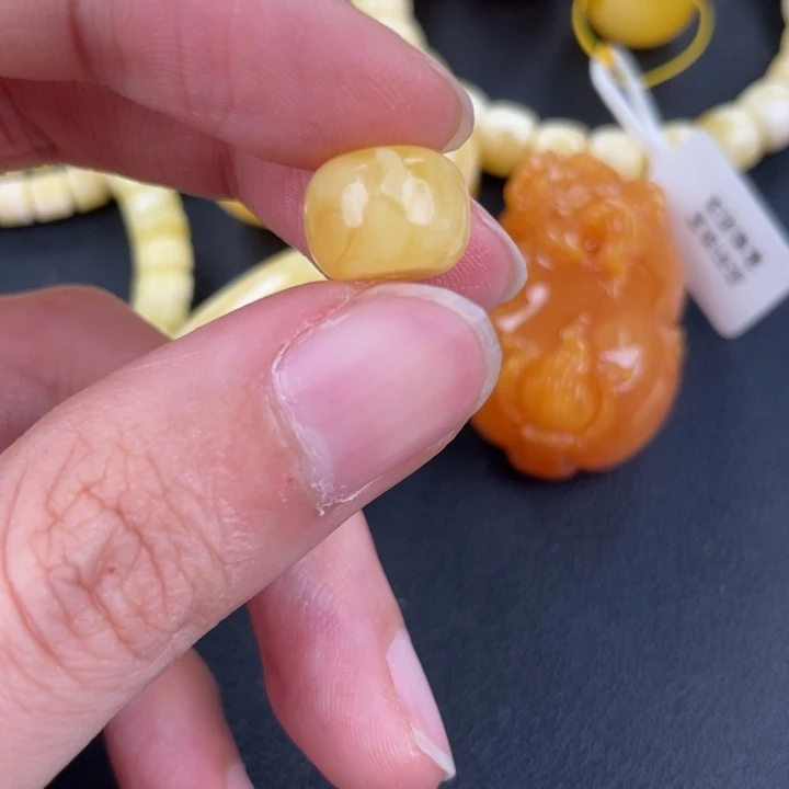 琥珀裸石未镶嵌天然85