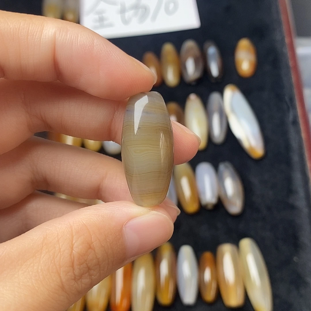 *****未镶嵌颈饰玛瑙/玉髓
