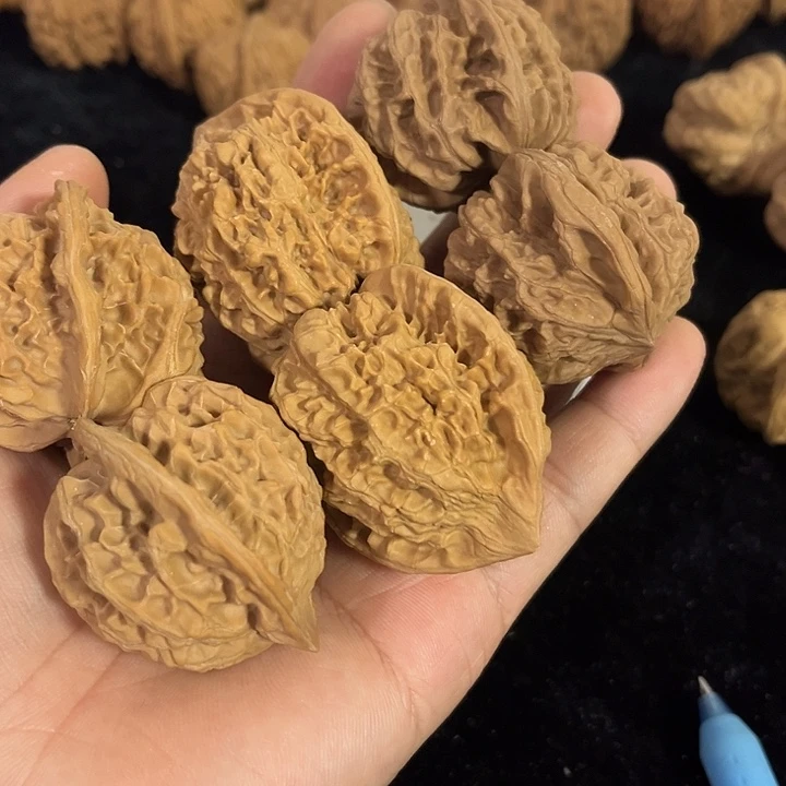 文玩核桃把件开播福利，42官帽➕39钢炮粗筋➕赠品公子帽