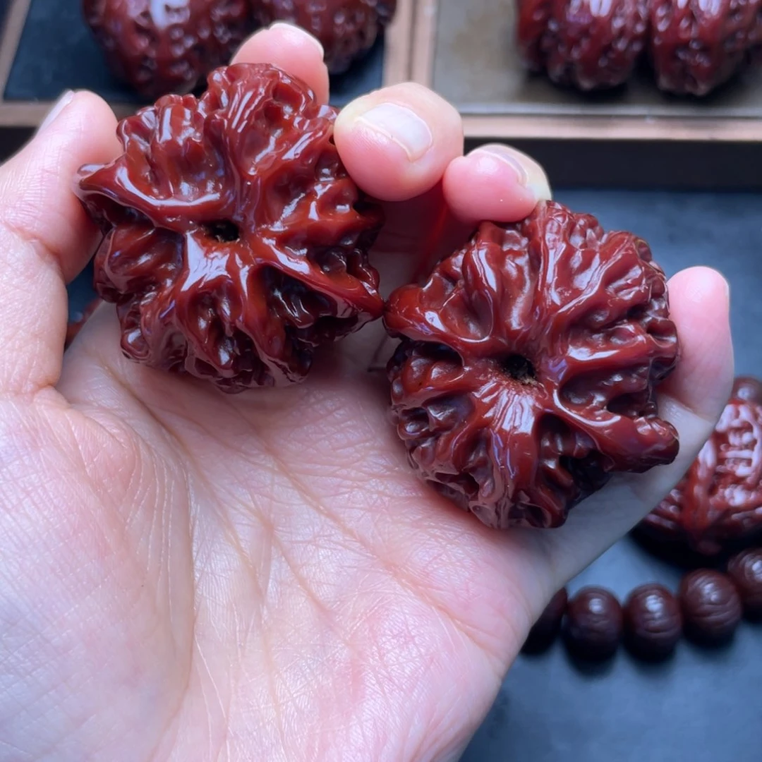 文玩核桃吊坠思****界苹果