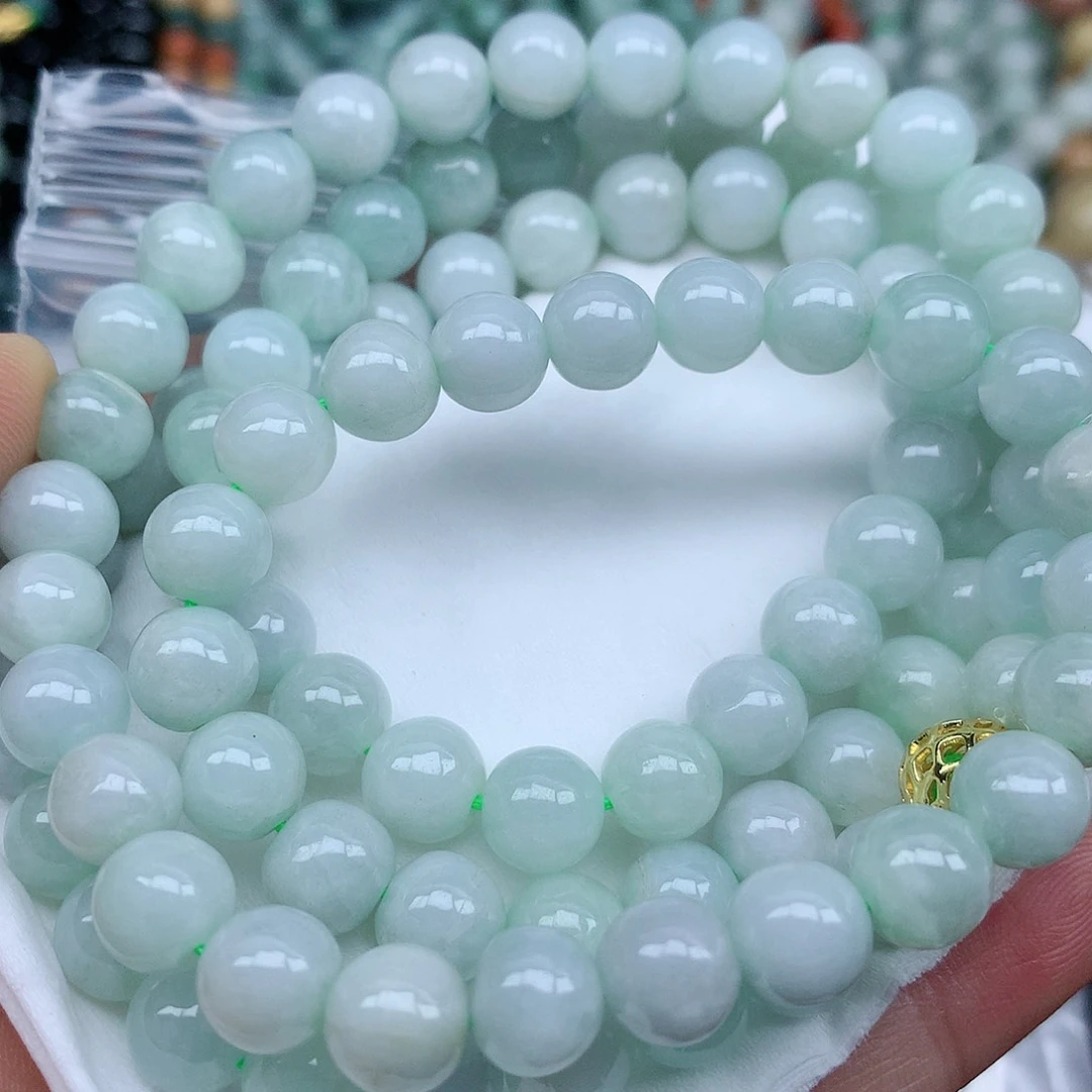 翡翠颈饰未镶嵌珠子