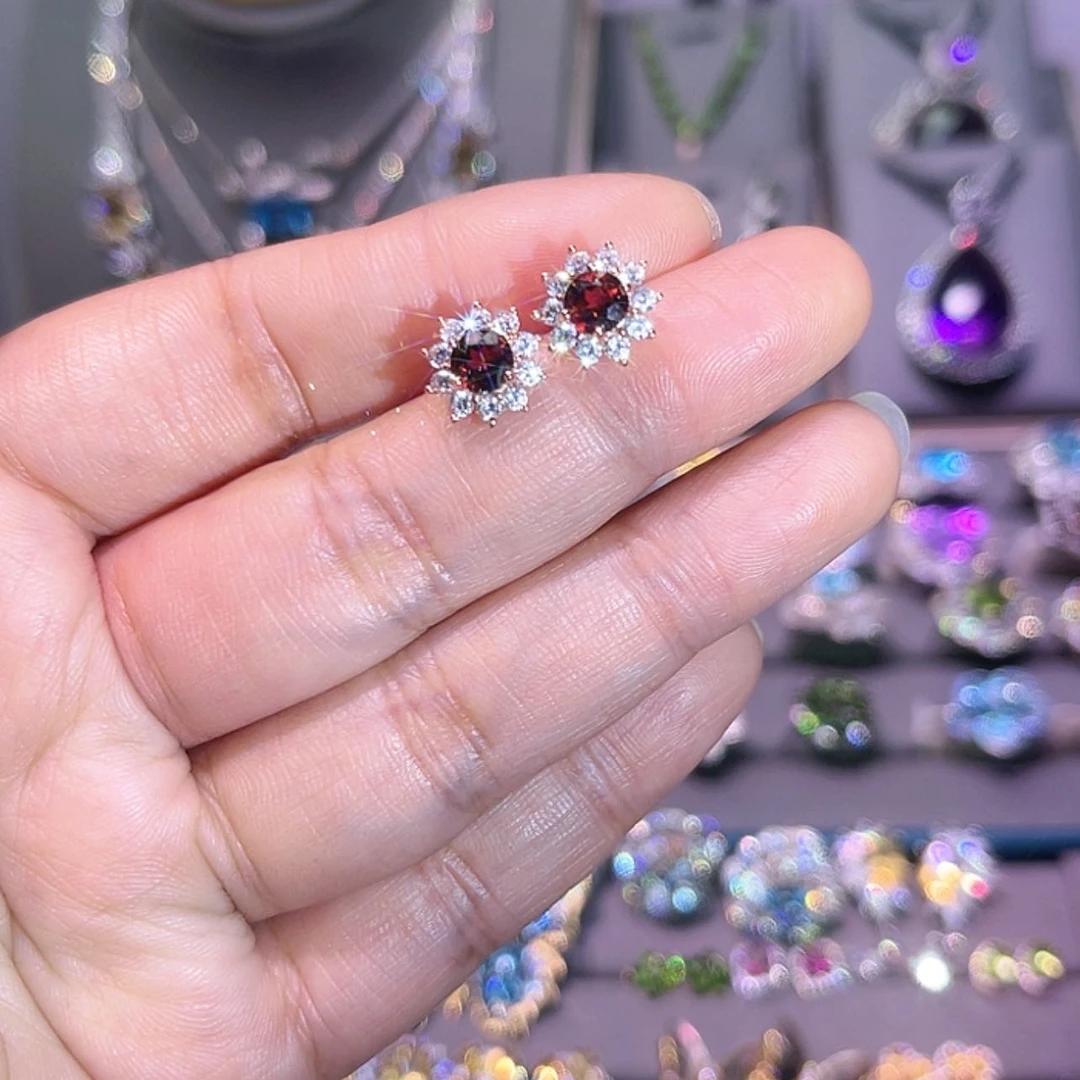 【闪购商品】石榴石耳饰银S925镶嵌