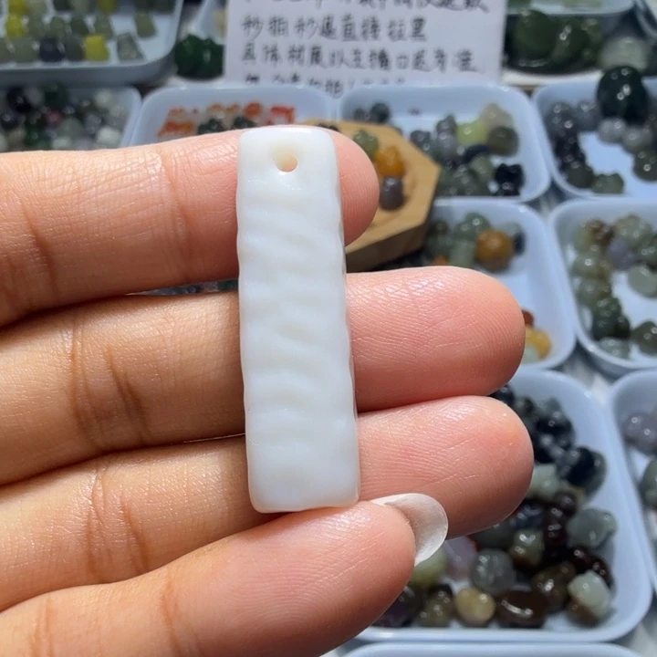 未镶嵌和田玉珠宝半成品
