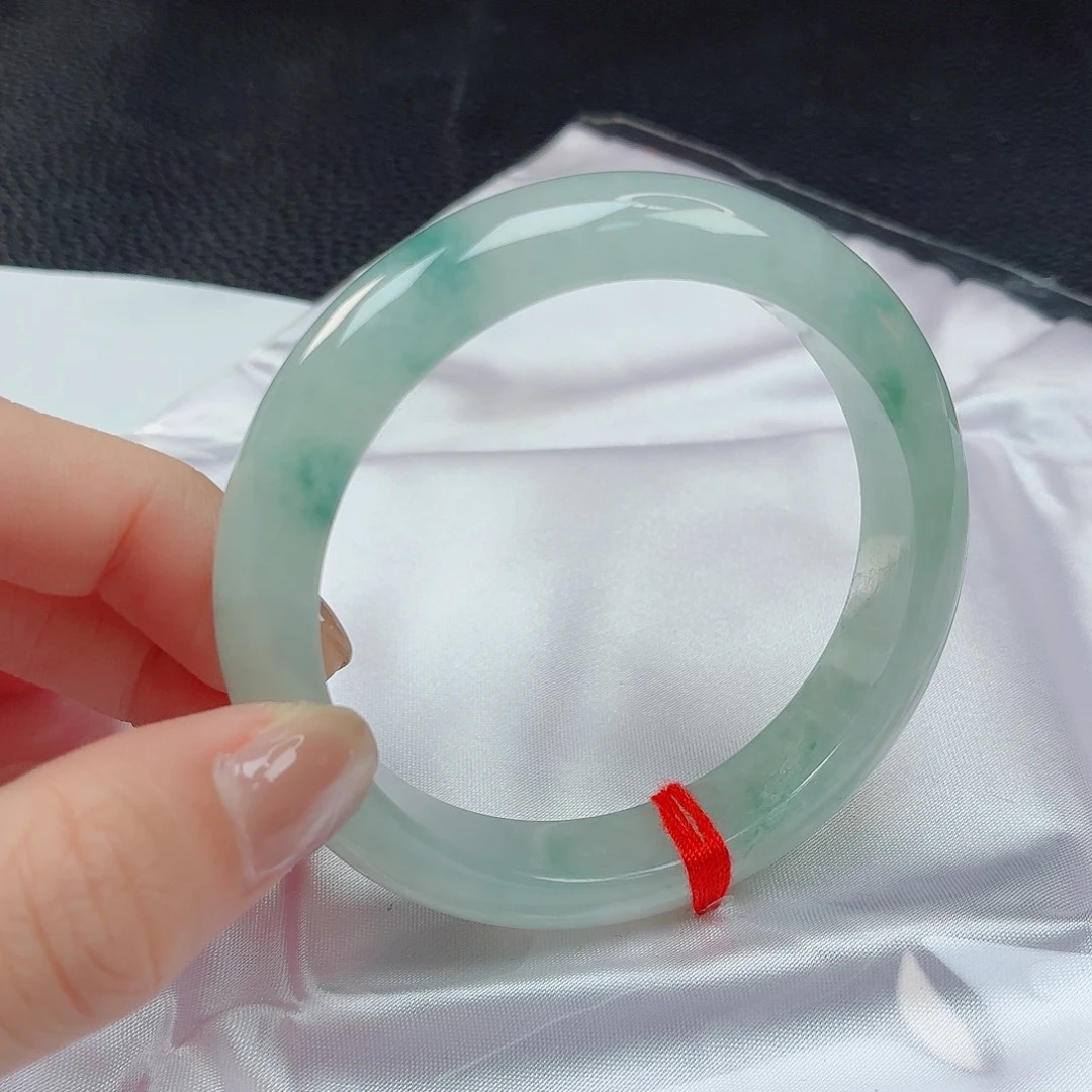 翡翠未镶嵌手镯52