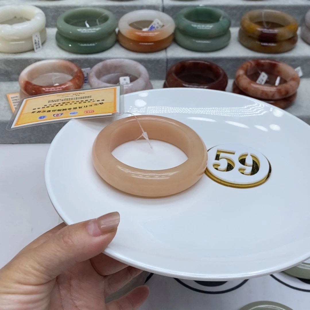 石英质玉未镶嵌手镯