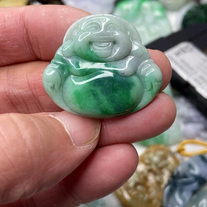 定制翡翠未镶嵌翡翠