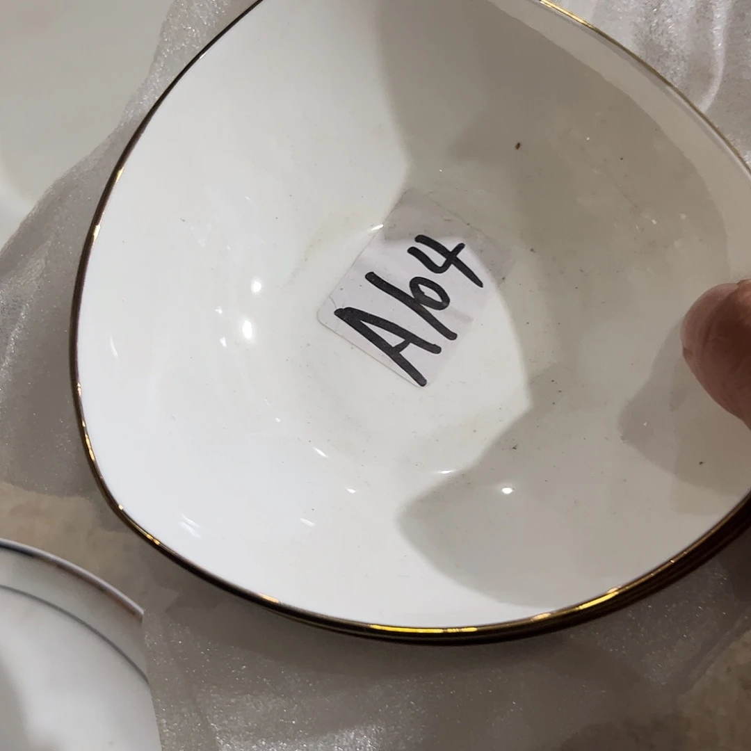 瓷片三角盘5.5寸四个微瑕