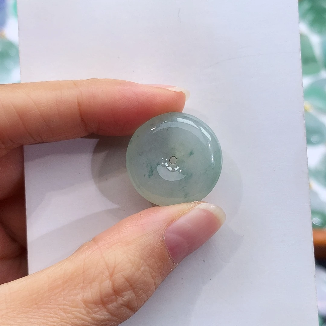 翡翠未镶嵌颈饰翡翠吊坠