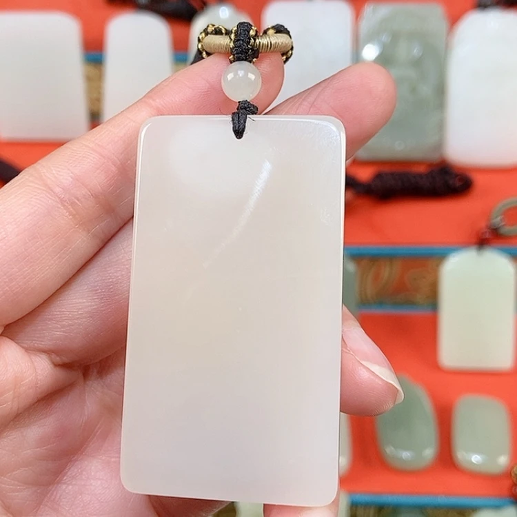 【闪购商品】颈饰未镶嵌和田玉