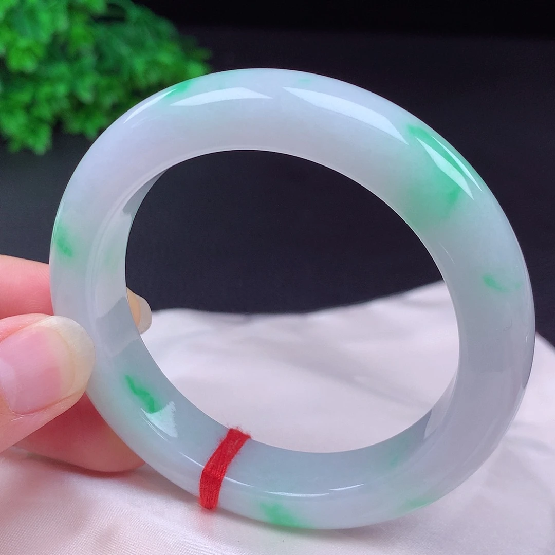 翡翠未镶嵌手镯56圈口681103