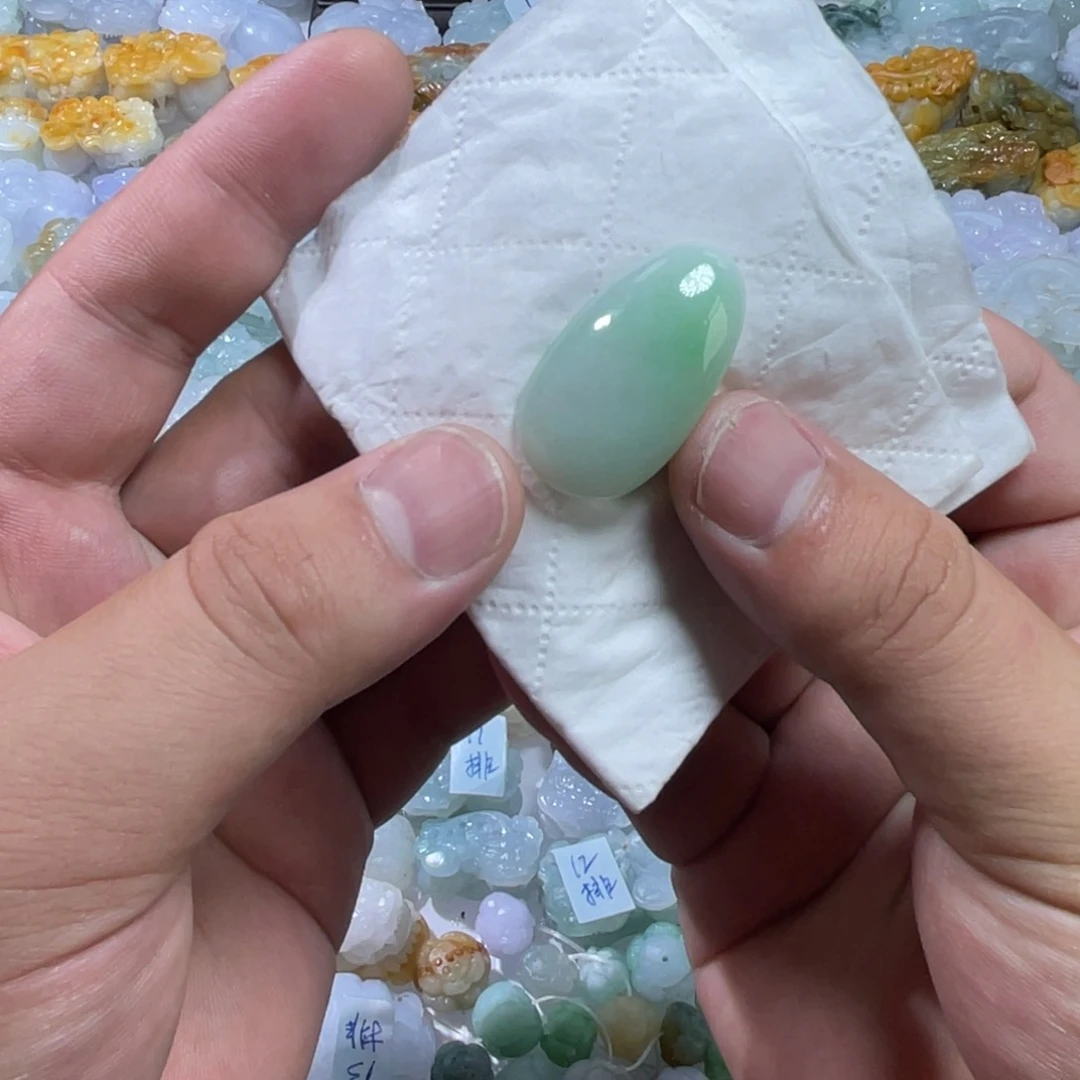 翡翠未镶嵌颈饰天然