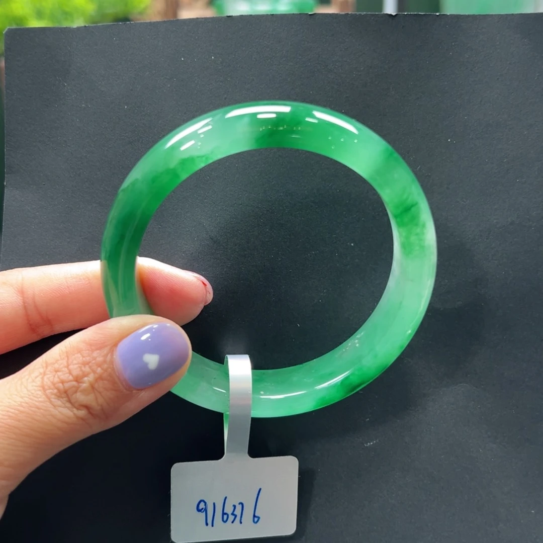 石英质玉手镯未镶嵌➕玲玲57