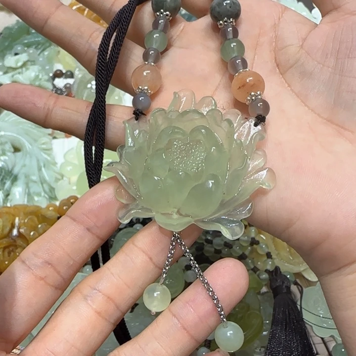 蛇纹石玉吊坠未镶嵌