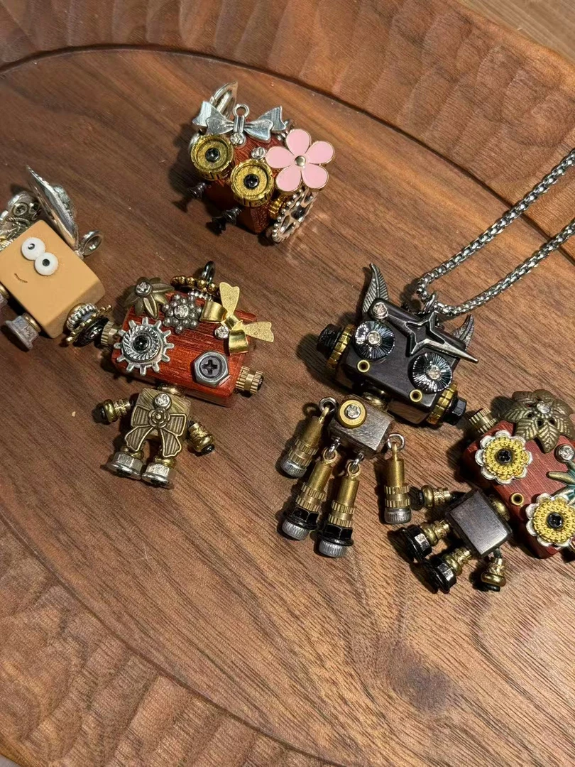 钛钢木质项链 小机器人项链吊坠