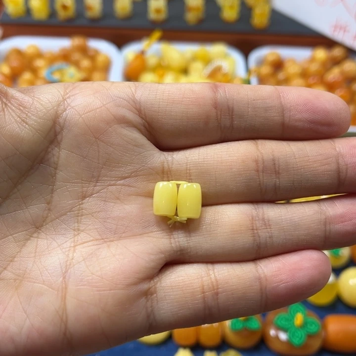 琥珀未镶嵌裸石卡6小桶珠