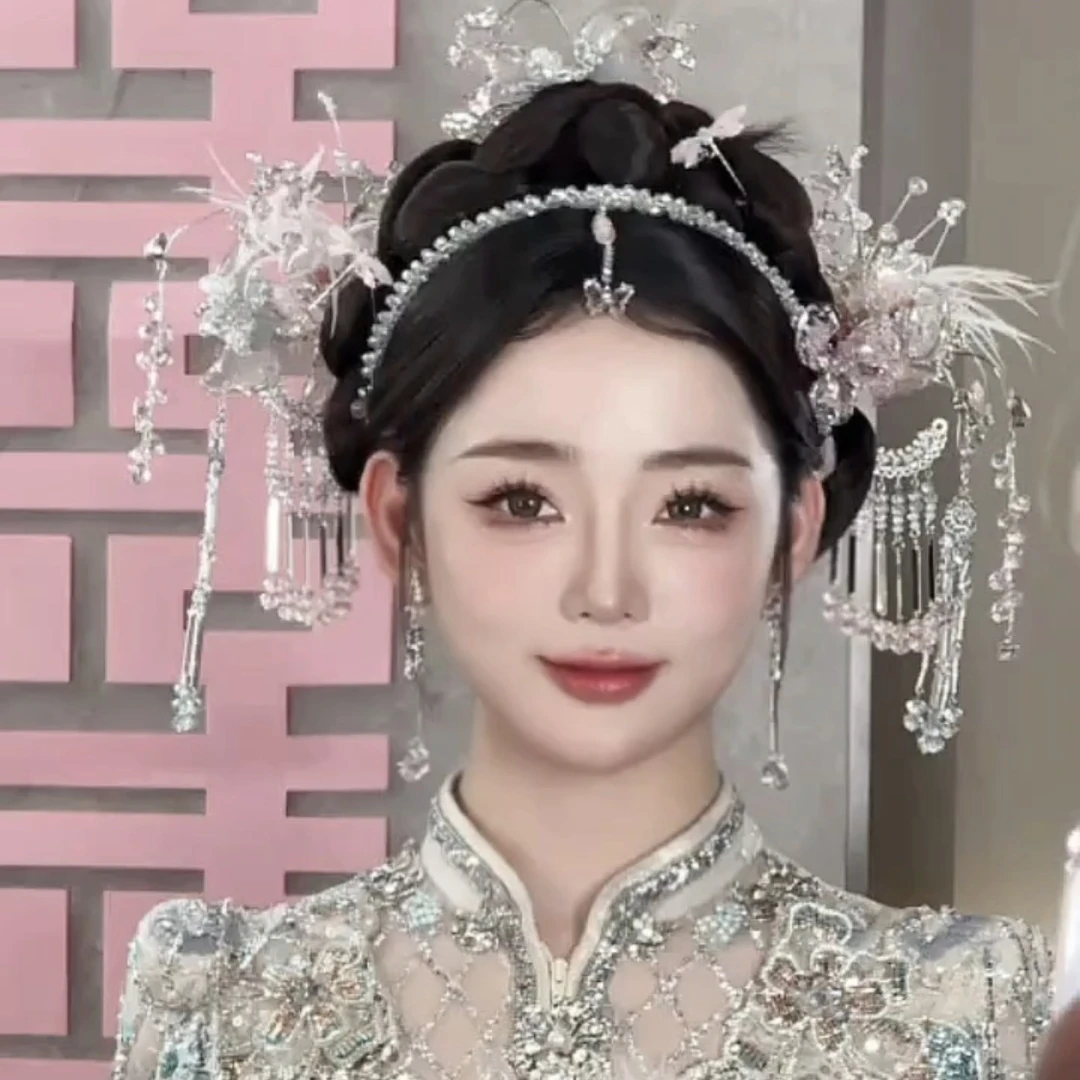 流苏减龄大气仙女款秀禾金色气质凤冠头饰婚礼跟妆配饰新中式发簪