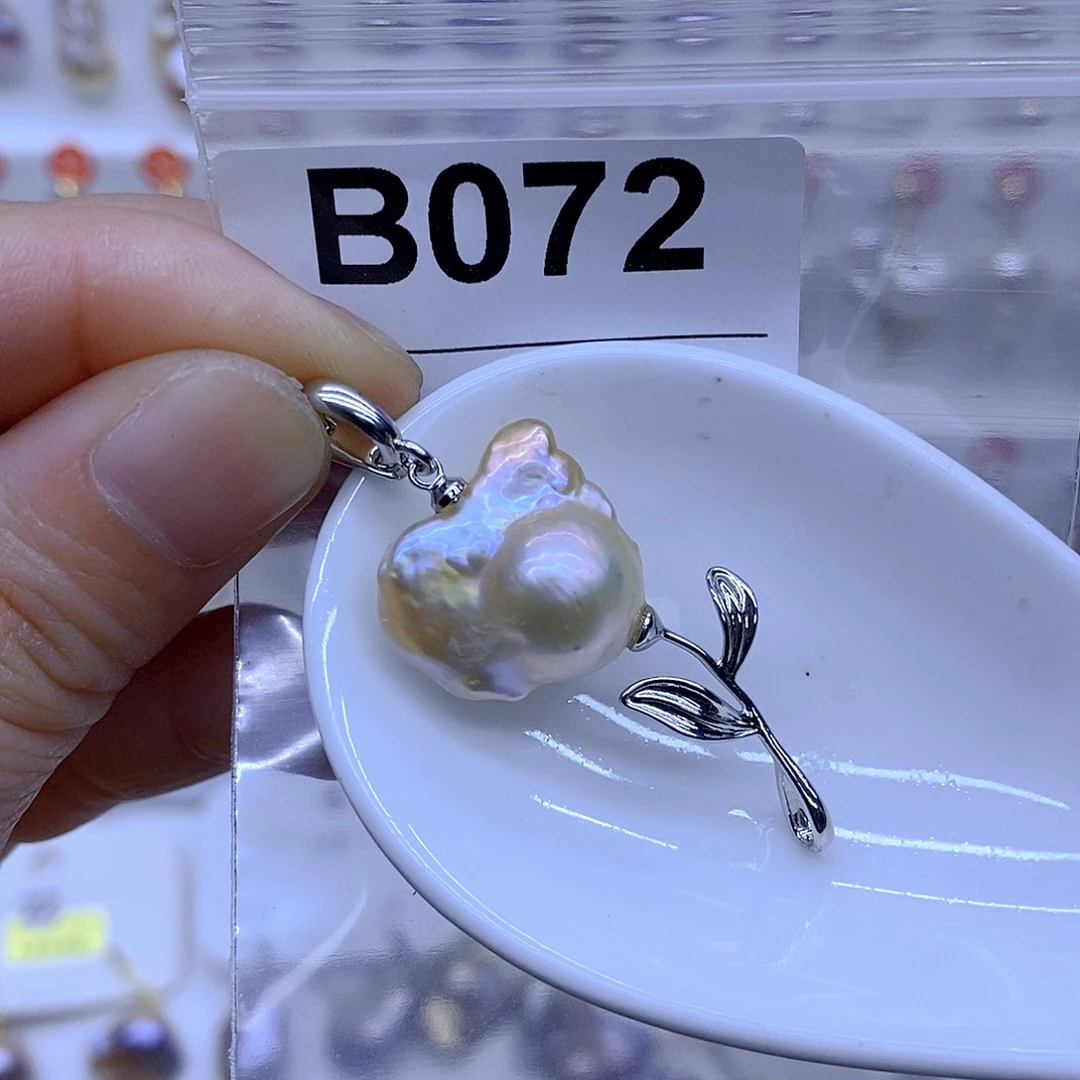 颈饰未镶嵌淡水珍珠