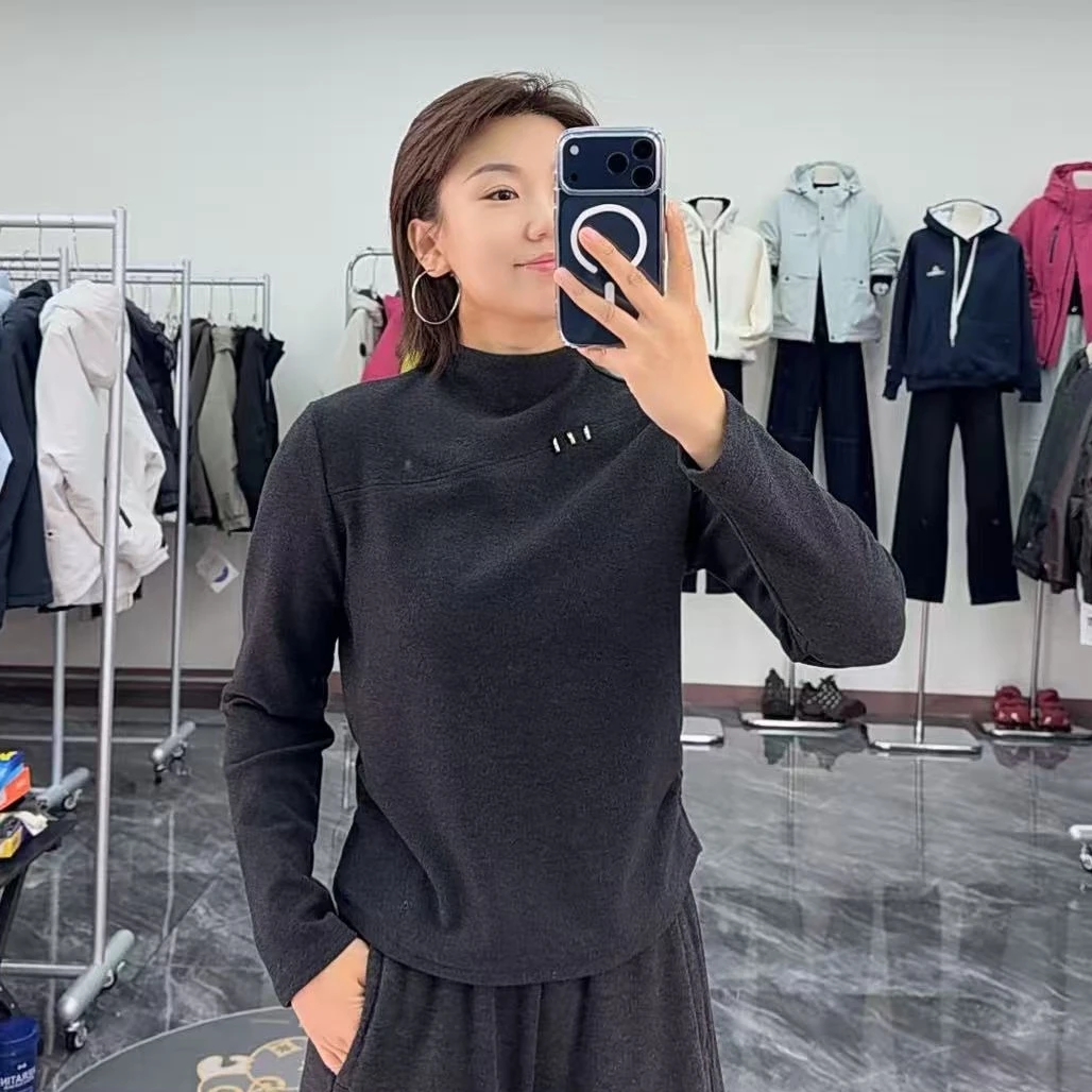 6815三钉钉中高领加绒打底衫（衣长58左右）