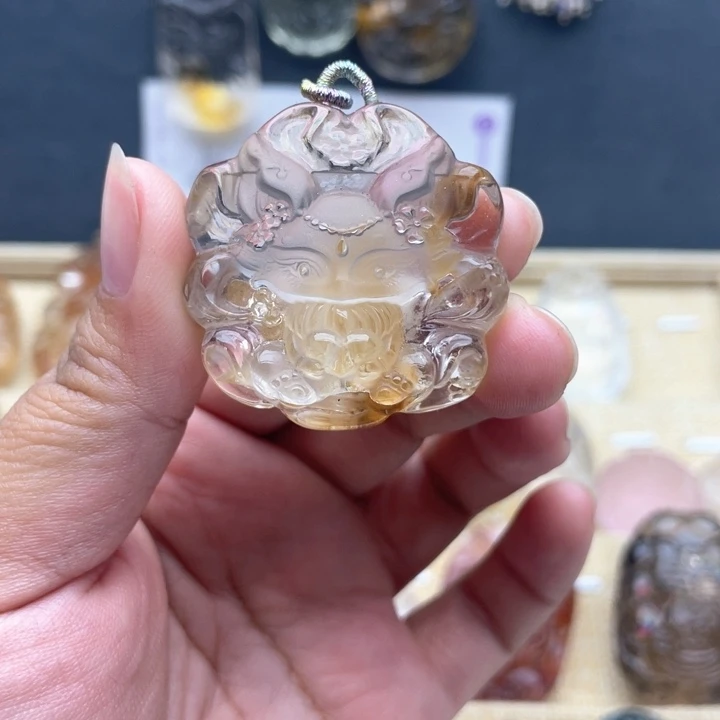 紫晶未镶嵌颈饰