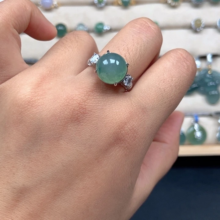 翡翠未镶嵌戒指戒指