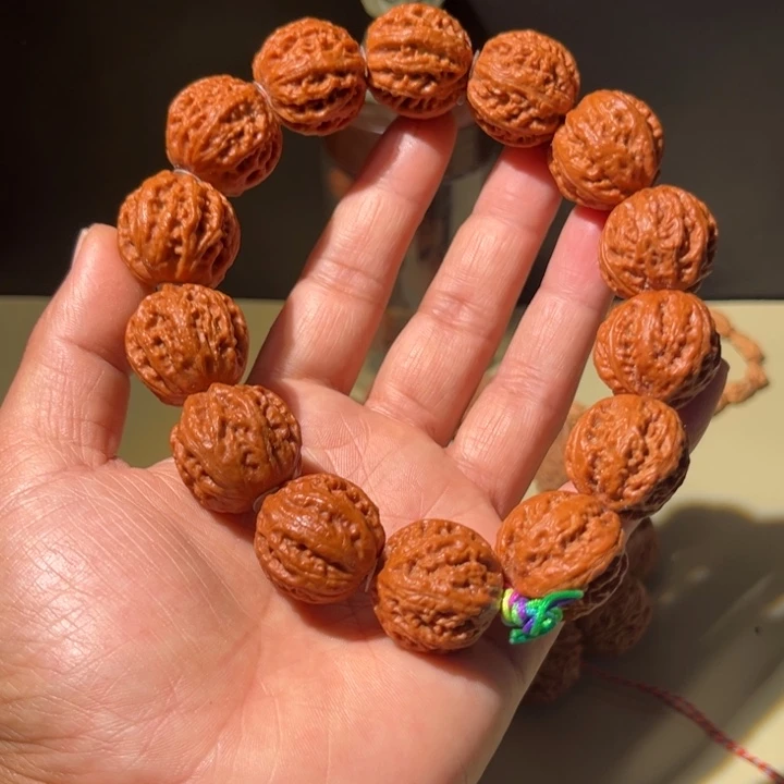 文玩核桃手串…………3