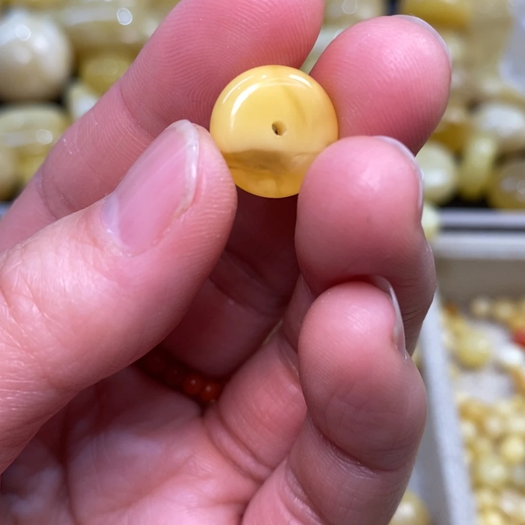 琥珀未镶嵌裸石原矿蜜蜡