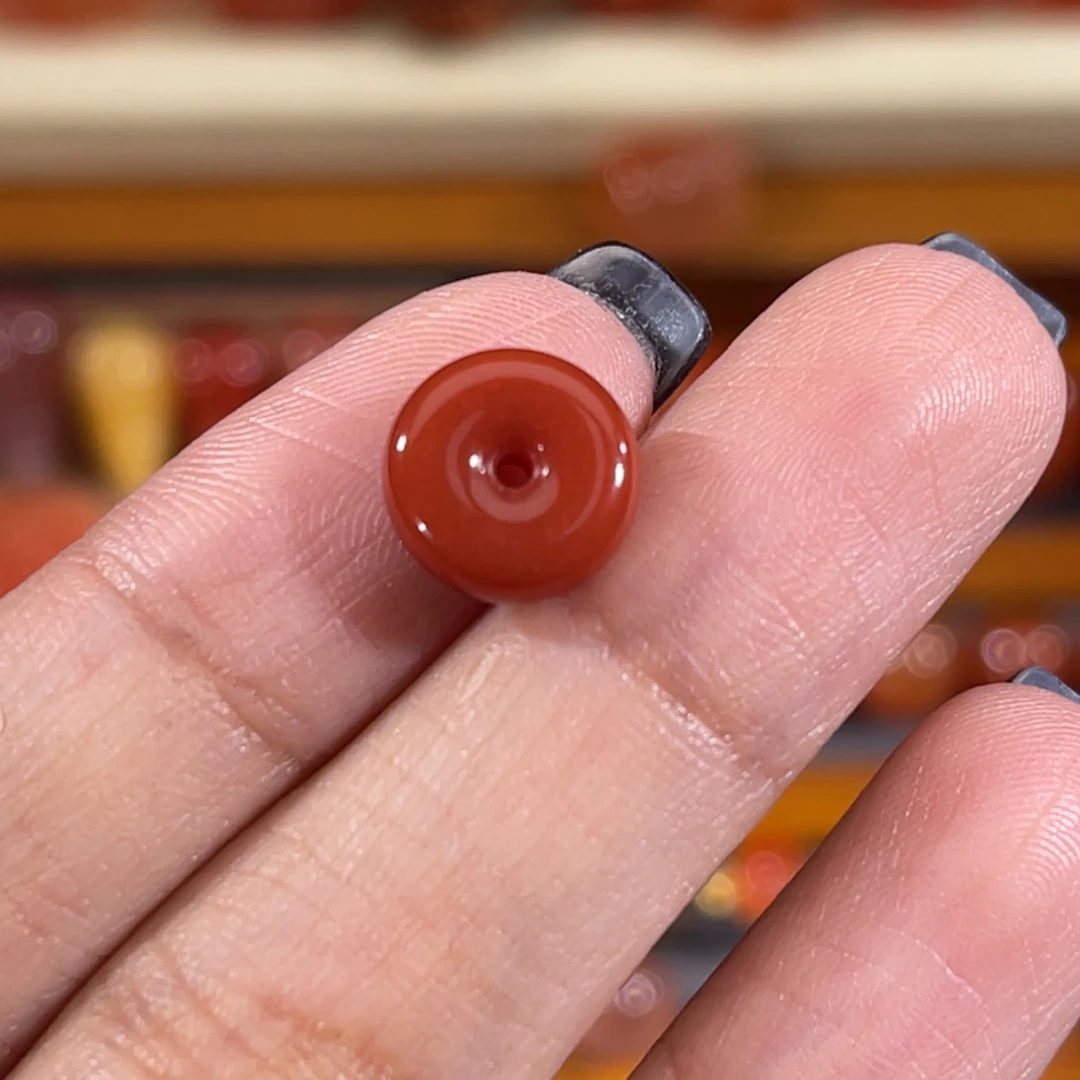 未镶嵌面包圈 9.8x3.6mm 不换退南红玛瑙