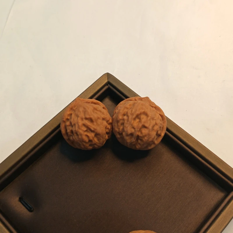 A457 秋子核桃一对