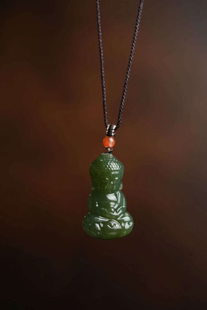 新疆和田玉 宝宝佛吊坠多样性发一件