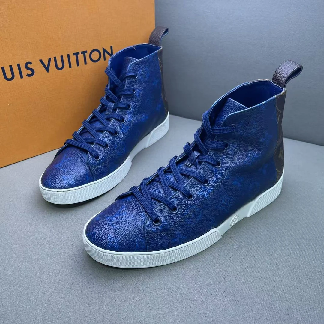 95新 LouisVuitton/路易威登 蓝色皮面老花满印高帮板鞋 多尺码