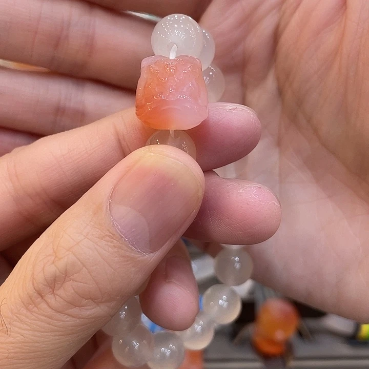 把***哭玛瑙/玉髓未镶嵌手串