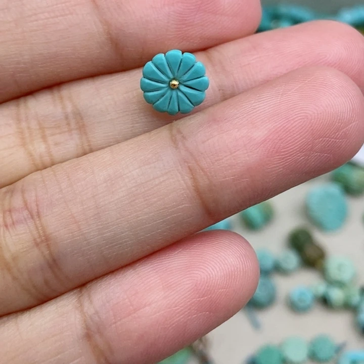 南红玛瑙未镶嵌珠宝奇石