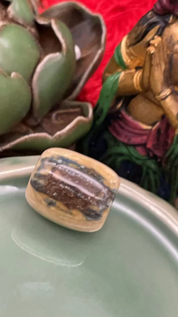 80869精品猛犸象牙16.7*14.4左右高奢文玩蓝皮墩子锁骨珠挂件配饰