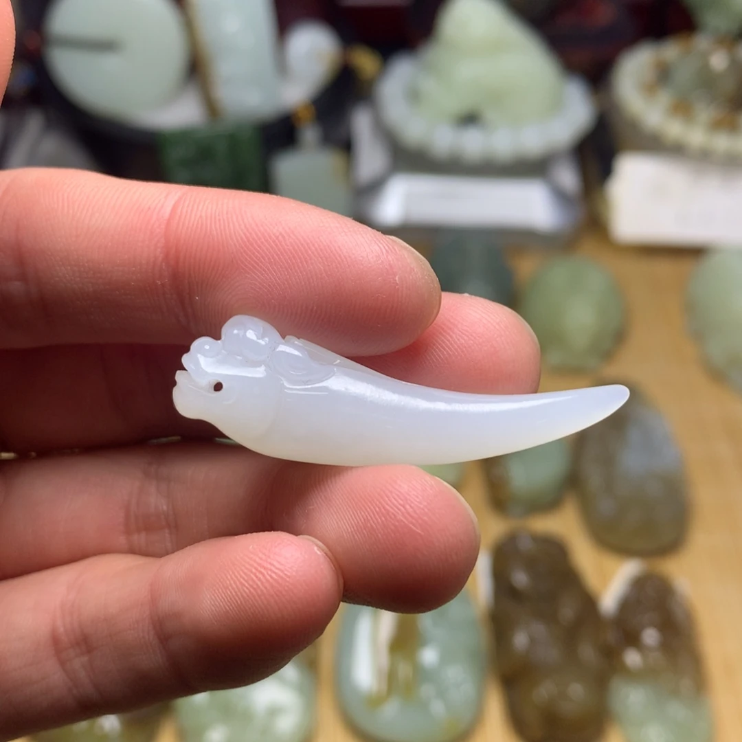 和田玉未镶嵌挂件