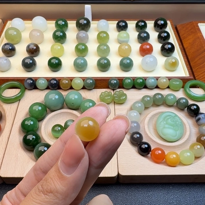 ****和田玉未镶嵌珠宝半成品