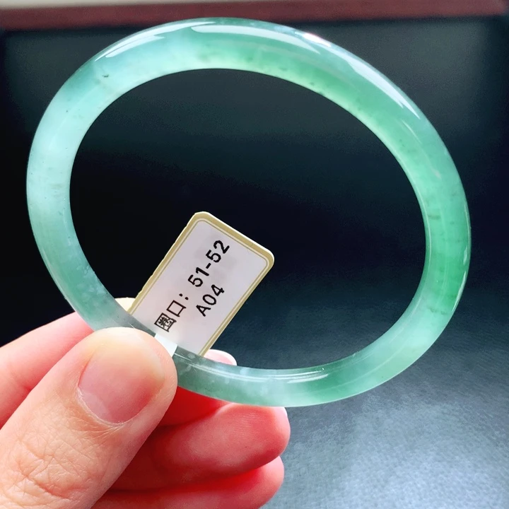 翡翠未镶嵌手镯天然翡翠手镯1