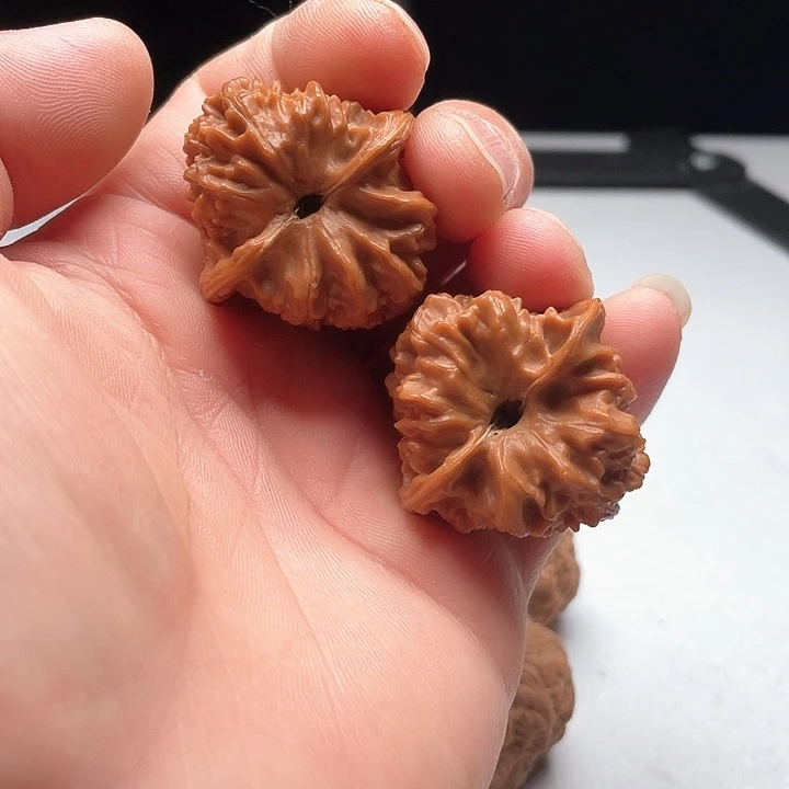 吊坠文玩核桃红马蹄