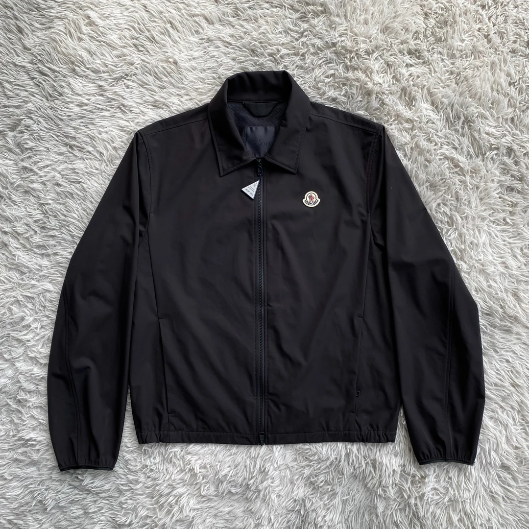 【4折】Moncler蒙口Evendro系列软壳夹克 25款 黑色