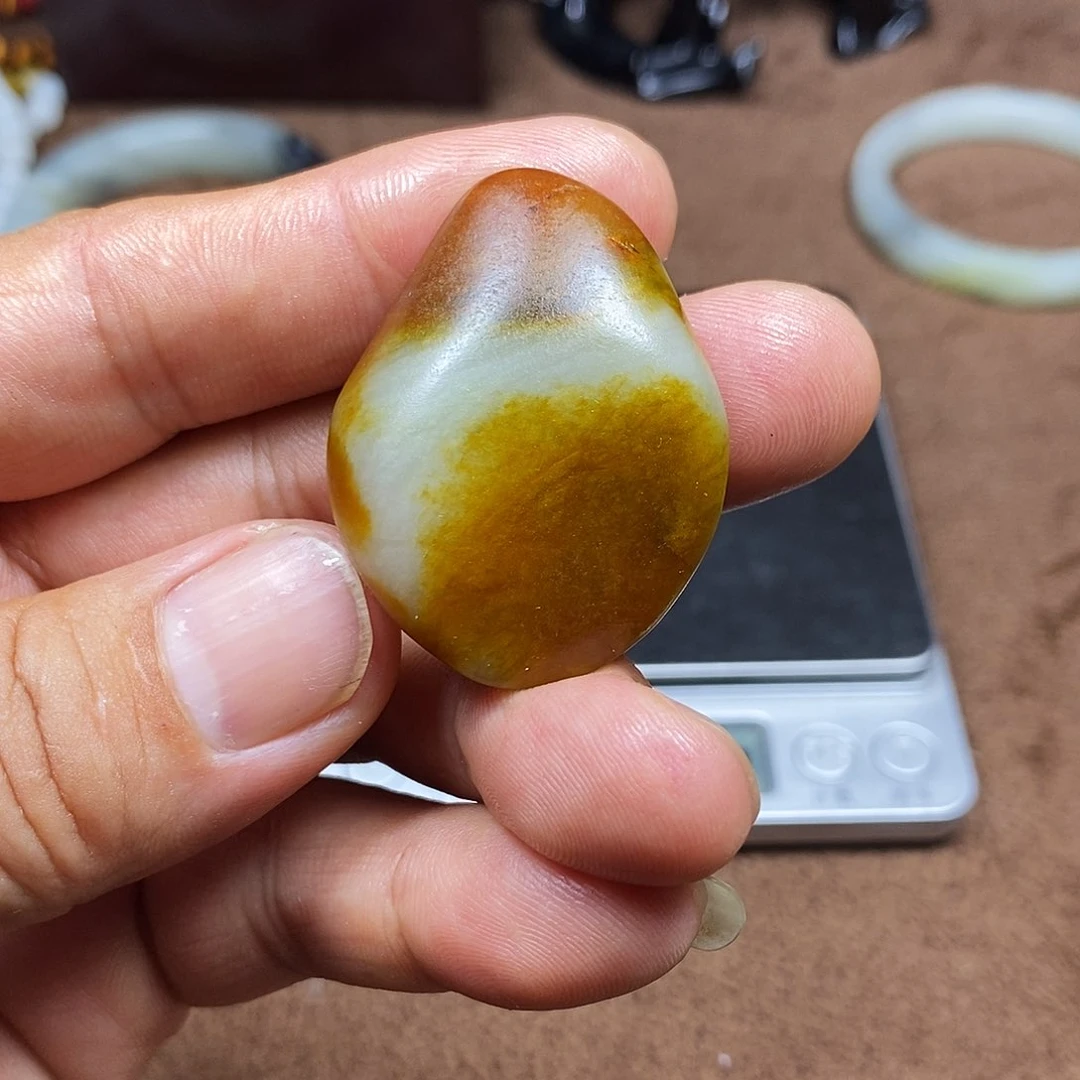 和田玉（子料）未镶嵌挂件