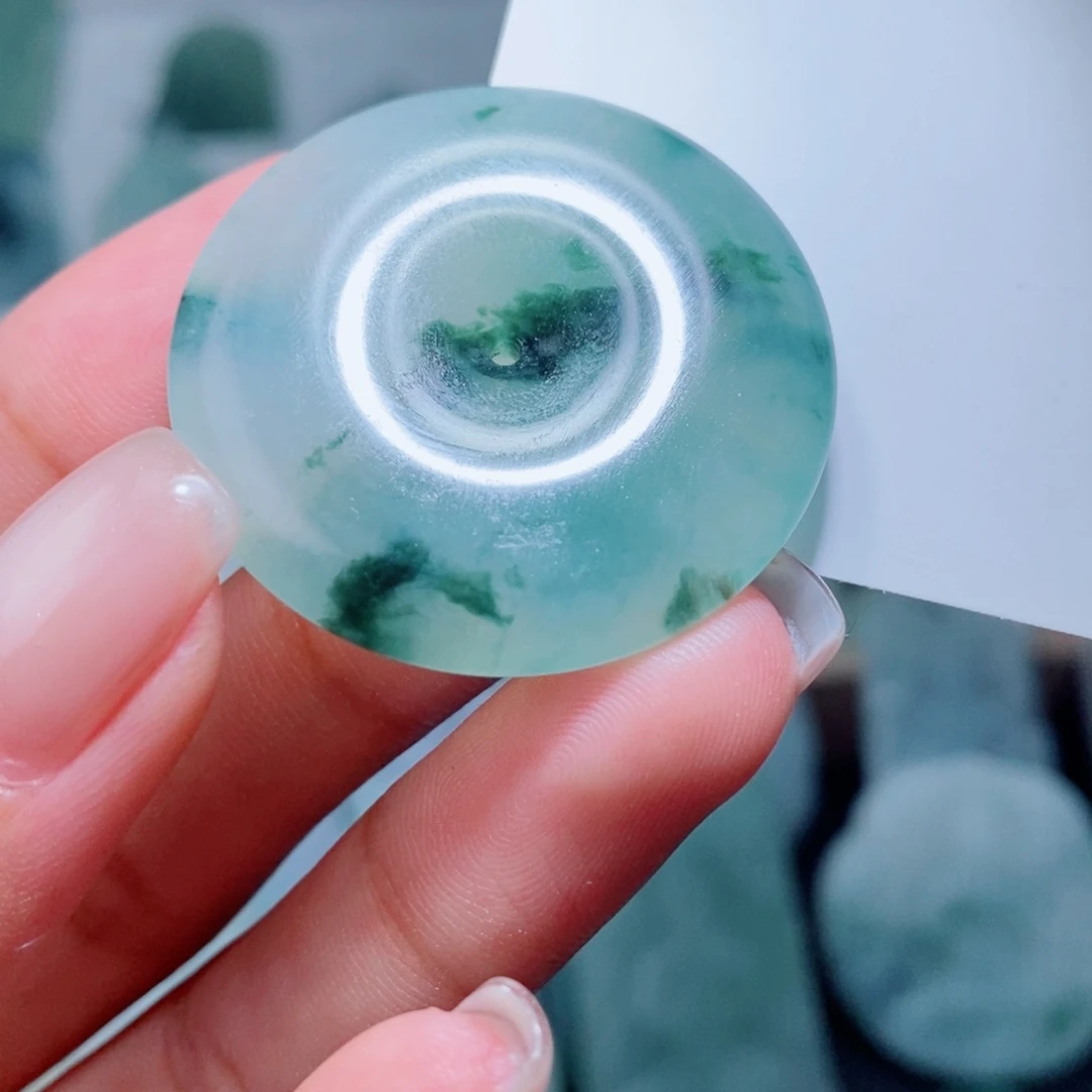 定制翡翠吊坠未镶嵌