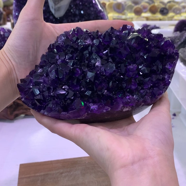 未镶嵌大型摆件（非配饰）水晶