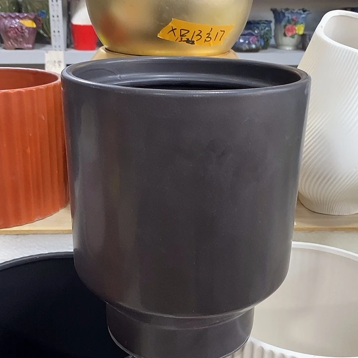 陶盆有孔 瑕疵针孔漏釉介意勿拍外高 23外口19